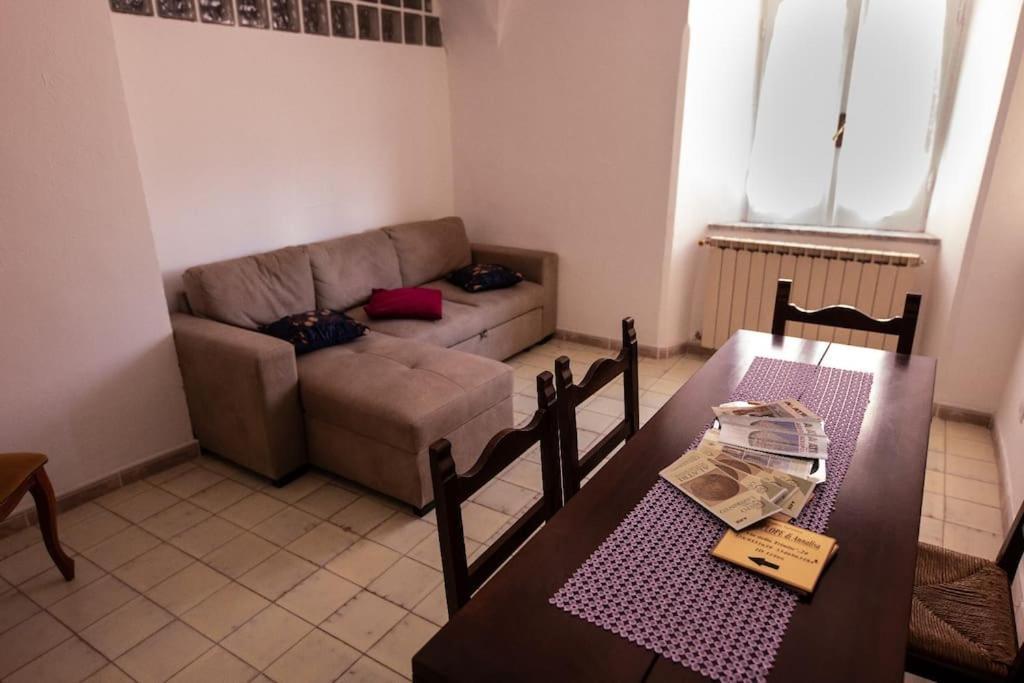 Appartement Il Ciclope Di Annalisa à Alatri Extérieur photo